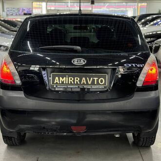 Kia Rio 1.4 AT (97л.с) Kia Rio 1.4 AT (97л.с)