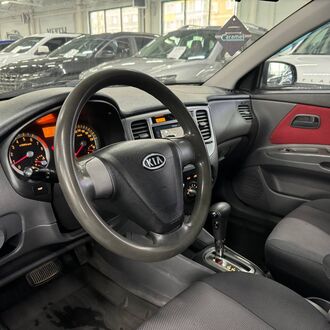 Kia Rio 1.4 AT (97л.с) Kia Rio 1.4 AT (97л.с)