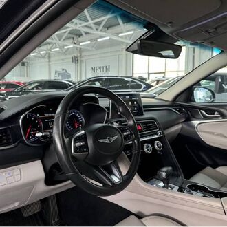 Genesis G70 2.0 T AT (197л.с) Genesis G70 2.0 T AT (197л.с)