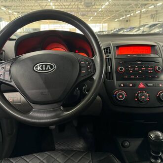 Kia Ceed 1.4 MT