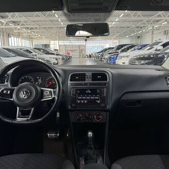 Volkswagen Polo 1.6 AT