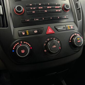 Volkswagen Polo 1.6 AT