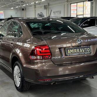Volkswagen Polo 1.6 AT