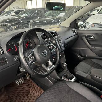 Volkswagen Polo 1.6 AT