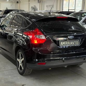 Ford Focus 1.6 MT