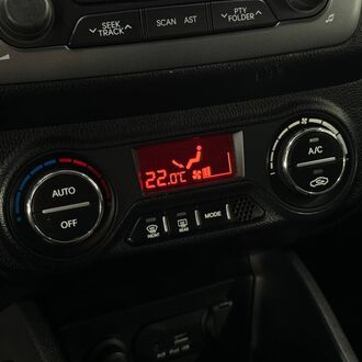 Kia Rio 1.6 MT