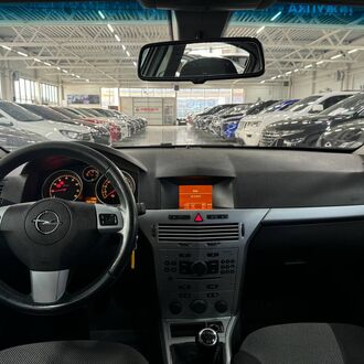 Opel ASTRA 1.6 AMT (116 л.с)