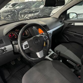 Opel ASTRA 1.6 AMT (116 л.с)