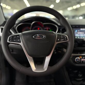 Lada Vesta 1.6 MT (106л.с.) Lada Vesta 1.6 MT (106л.с.)