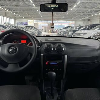 NISSAN ALMERA 1.6 АT (102 л.с.) NISSAN ALMERA 1.6 АT (102 л.с.)