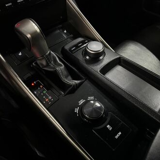 Lexus IS AT 2.5 AT (208 л.с)