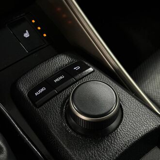 Lexus IS AT 2.5 AT (208 л.с)