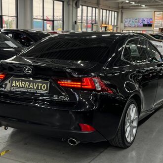 Lexus IS AT 2.5 AT (208 л.с)