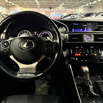 Lexus IS AT 2.5 AT (208 л.с)