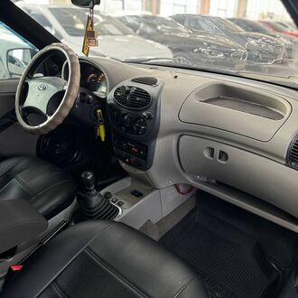 ВАЗ (LADA) Kalina 1.6 MT