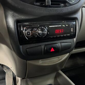 ВАЗ (LADA) Kalina 1.6 MT