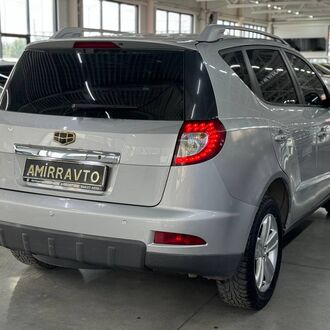 Geely Emgrand X7 2.0 MT