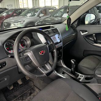 Geely Emgrand X7 2.0 MT