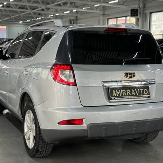Geely Emgrand X7 2.0 MT