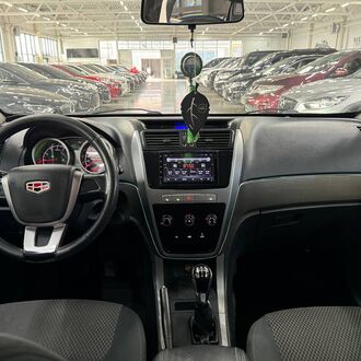 Geely Emgrand X7 2.0 MT