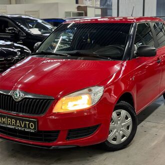 Skoda Fabia 1.2 МT (69 л.с)