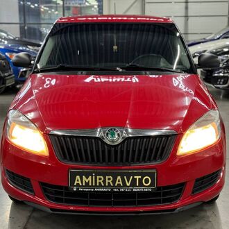 Skoda Fabia 1.2 МT (69 л.с)