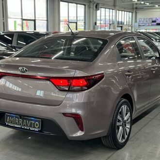 Kia Rio 1.6 МT (123 л.с) Kia Rio 1.6 МT (123 л.с)