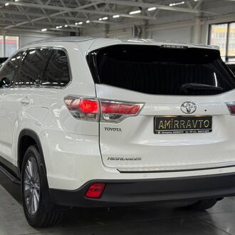 Toyota Highlander 3.5 AT AWD полный привод (249 л.с)