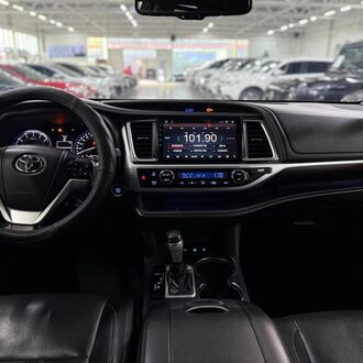 Toyota Highlander 3.5 AT AWD полный привод (249 л.с)