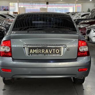 LADA PRIORA 1.6 МТ (98 л.с) LADA PRIORA 1.6 МТ (98 л.с)