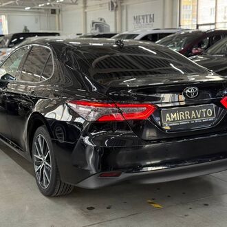 Toyota Camry 2.5 АТ (199 л.с)