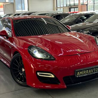 PORSCHE PANAMERA GTS