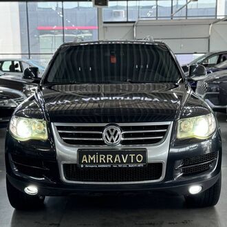 Volkswagen Touareg 2.5 АТ. Дизель. Полный привод