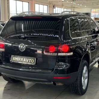 Volkswagen Touareg 2.5 АТ. Дизель. Полный привод