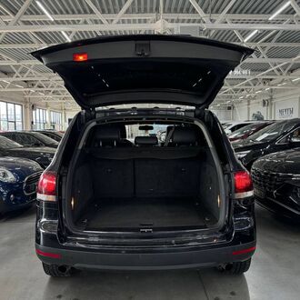 Volkswagen Touareg 2.5 АТ. Дизель. Полный привод