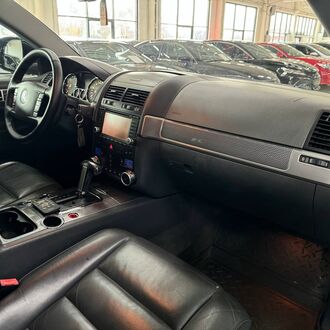 Volkswagen Touareg 2.5 АТ. Дизель. Полный привод