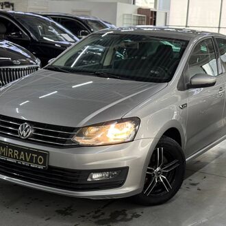 Volkswagen Polo 1.6 AT (110 л.с)