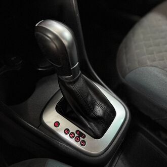 Volkswagen Polo 1.6 AT (110 л.с)