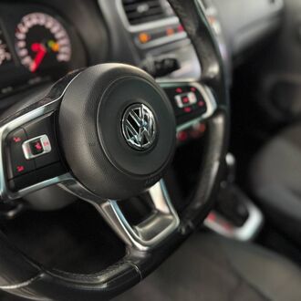 Volkswagen Polo 1.6 AT (110 л.с)