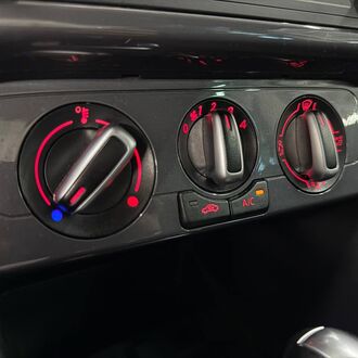 Volkswagen Polo 1.6 AT (110 л.с)