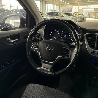 Hyundai Solaris 1.6 AT (123 л.с)