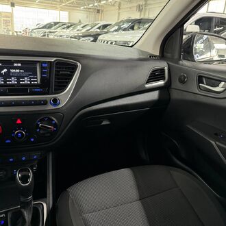 Hyundai Solaris 1.6 AT (123 л.с)