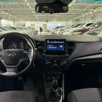 Hyundai Solaris 1.6 MT (123 л.с) Hyundai Solaris 1.6 MT (123 л.с)