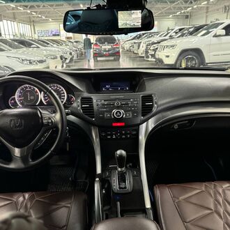 Honda Accord 2.4 AT (200л.с)