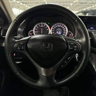 Honda Accord 2.4 AT (200л.с)
