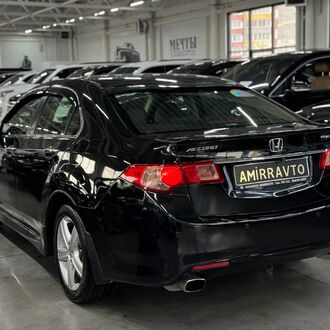 Honda Accord 2.4 AT (200л.с)