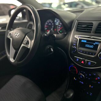 Hyundai Solaris 1.4 AT (107л.с) Hyundai Solaris 1.4 AT (107л.с)
