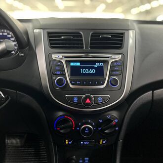 Hyundai Solaris 1.4 AT (107л.с) Hyundai Solaris 1.4 AT (107л.с)