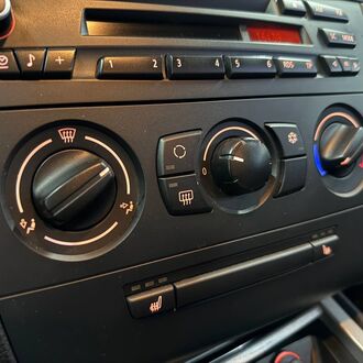 BMW Serie 1 1.6 AT (116 л.с) BMW Serie 1 1.6 AT (116 л.с)