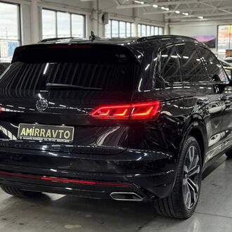 Volkswagen Touareg 3.0 AT (285 л.с) Volkswagen Touareg 3.0 AT (285 л.с)